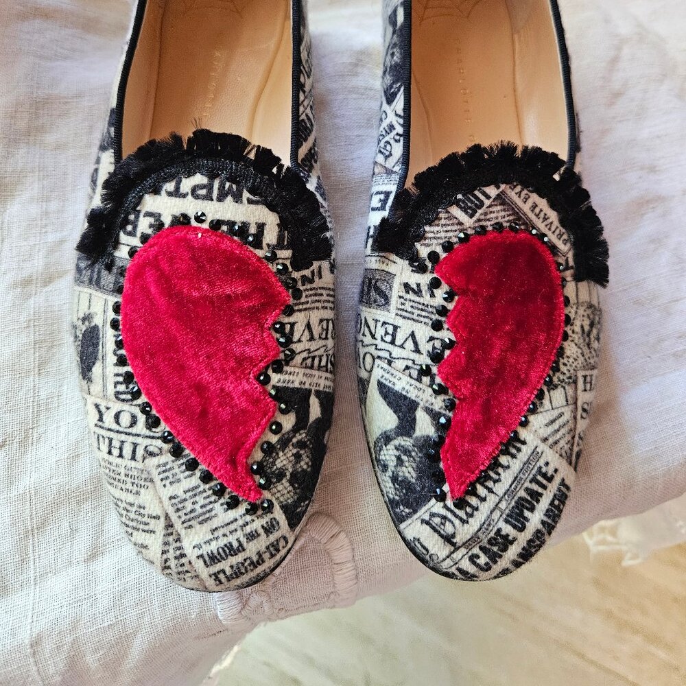 Charlotte Olympia "Heartbroken Gazette" newsprint calf hair velvet flats 38/7.5 - Picture 2 of 10
